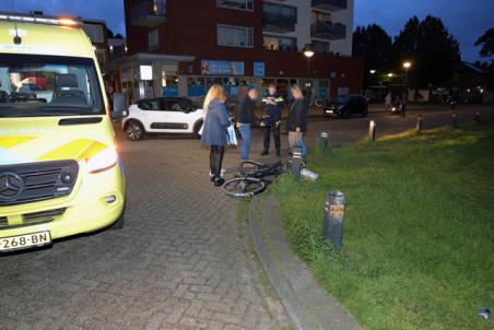 Automobilist gaat ervandoor na aanrijding met fietser aan het Bloemenoordplein Waalwijk