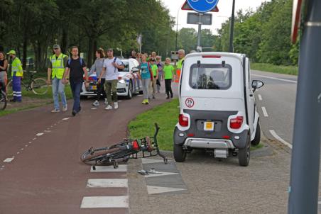 Brommobiel en fietser botsen tegen elkaar aan op de Drunenseweg Waalwijk