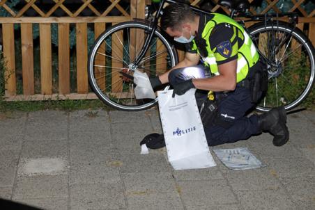 Twee gewonden bij steekpartij in Waalwijk, verdachte aangehouden Twee gewonden bij steekpartij in Waalwijk, verdachte aangehouden