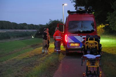 Grote zoekactie bij Westelijke Niedijk na vondst achtergelaten tas langs de sloot
