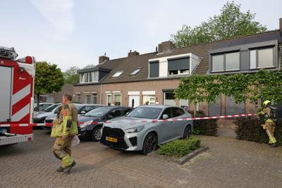 Brandweer rukt uit voor melding van gaslucht in woning aan de Hofstad
