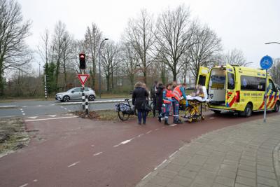 Bestuurder rijdt door rood en raakt fietser aan de Drunenseweg Waalwijk