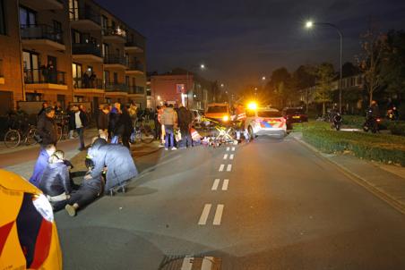 Twee personen raken gewond bij botsing met auto aan de Grotestraat Waalwijk