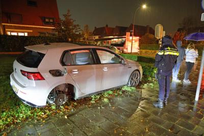 Botsing op kruispunt aan de Ambrosiusweg Waalwijk