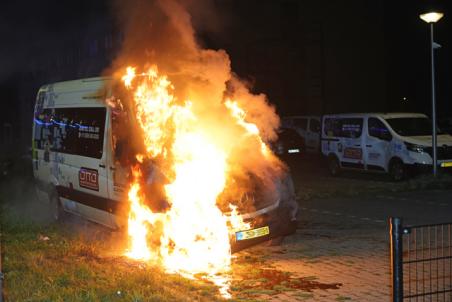 Man aangehouden na brandstichting bij bestelbus van OTTO Work Force in Waalwijk