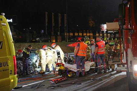 Ongeluk met spookrijder op de A59 eist tweede leven: man (24) overleden