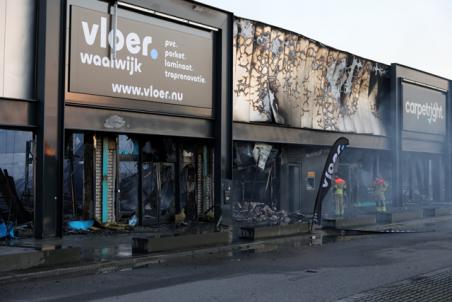 Ravage op woonboulevard Waalwijk pas na uren volledig zichtbaar: De schade is enorm