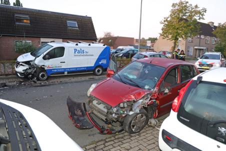 Vrouw aangehouden door politie bij ongeval aan de Burgemeester Teijssenlaan Waalwijk