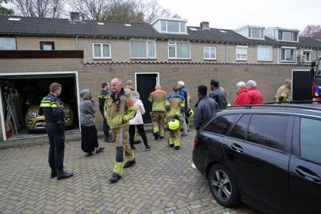 Bestuurder botst met auto tegen muur aan Heermanslaan Waalwijk