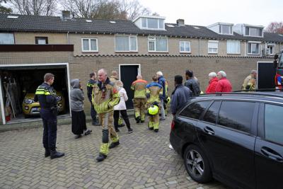 Bestuurder botst met auto tegen muur aan Heermanslaan Waalwijk