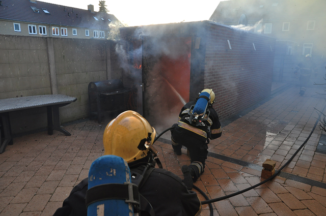 Flinke schuurbrand aan de Mgr. Prinsenstraat Waalwijk