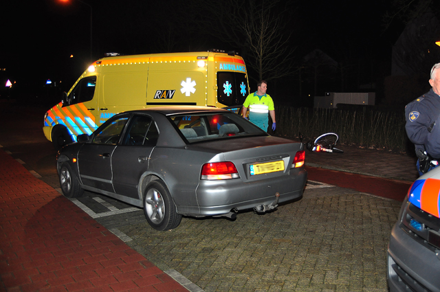 Fietser gewond na aanrijding aan de Burg. Moonenlaan Waalwijk