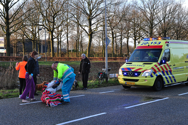 Vrouw valt van fiets aan de Ambrosiusweg Waalwijk