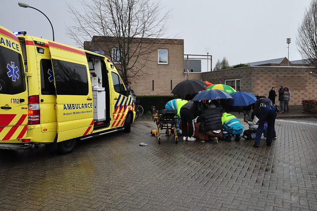 Ernstig ongeval met fietser aan de Molenvlietstraat Waalwijk