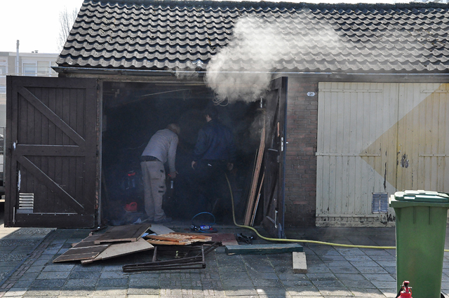 Brand in schuur aan de Nicolaas Beetsstraat Waalwijk