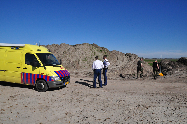 EOD laat 45 kilo brisantbom ontploffen aan de Hazardweg Waalwijk