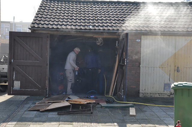 Brand in schuur aan de Nicolaas Beetsstraat Waalwijk