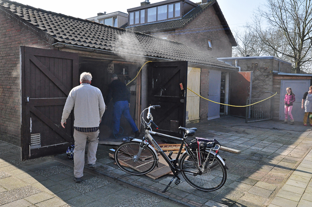 Brand in schuur aan de Nicolaas Beetsstraat Waalwijk