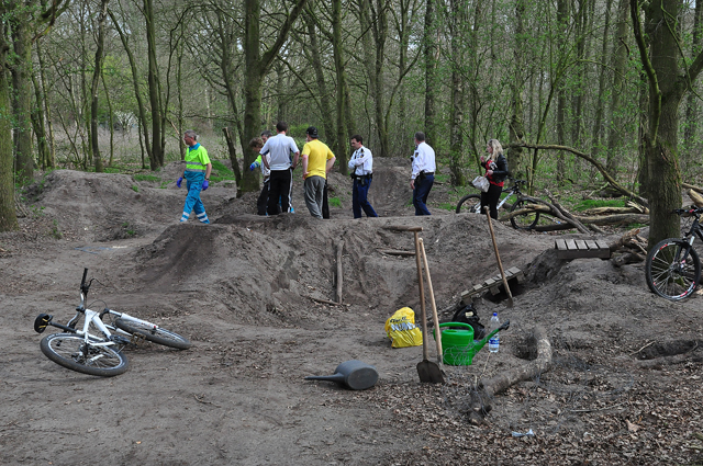 Mountainbiker gewond aan de Vijverlaan Waalwijk
