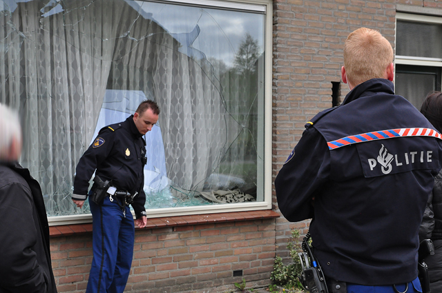 Ramen vernield van woning aan de Prof. Nolenslaan Waalwijk