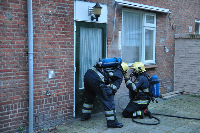 Brandweer oefening aan de Paul Krugerstraat Waalwijk