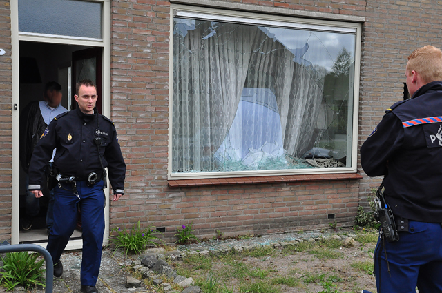 Ramen vernield van woning aan de Prof. Nolenslaan Waalwijk