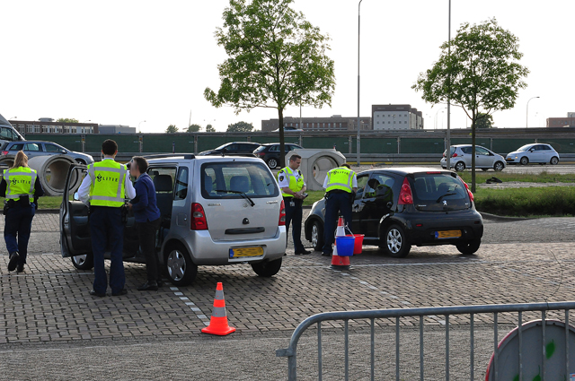 UPDATE: Grote politie controle aan de Prof. Van der Waalsweg Waalwijk