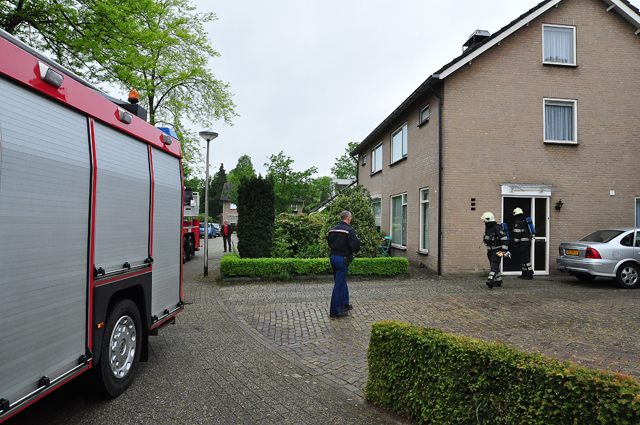 Brandweer rukt uit voor schoorsteenbrand aan de Jan Steenstraat Waalwijk