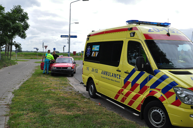 Aanrijding aan de Altenaweg Waalwijk