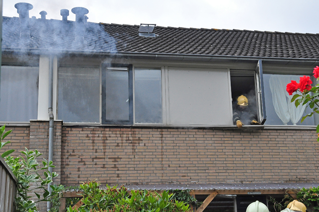 Woningbrand aan de Hugo Wolfstraat Waalwijk