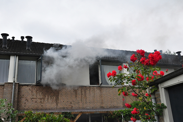 Woningbrand aan de Hugo Wolfstraat Waalwijk