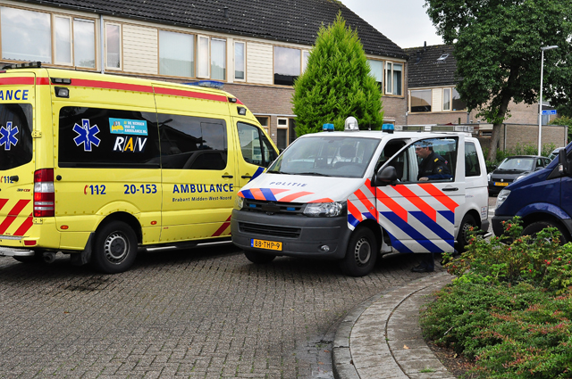 Man zwaar mishandeld op straat aan de Sweelinckstraat Waalwijk
