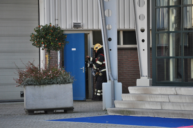 Brandweer rukt uit voor brandalarm aan de Taxandriaweg Waalwijk