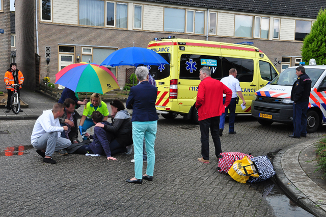 Man zwaar mishandeld op straat aan de Sweelinckstraat Waalwijk
