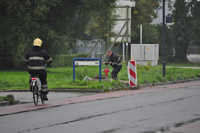 Afval in brand bij afvalverwerkingsbedrijf Van den Noord aan de Industrieweg Waalwijk