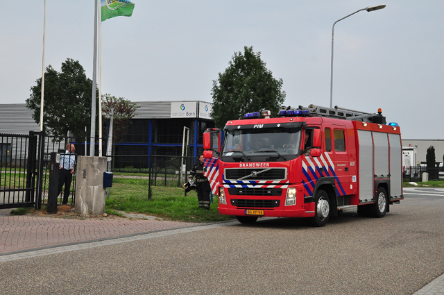 Brandweer rukt uit voor brandalarm aan de Zijlweg Waalwijk
