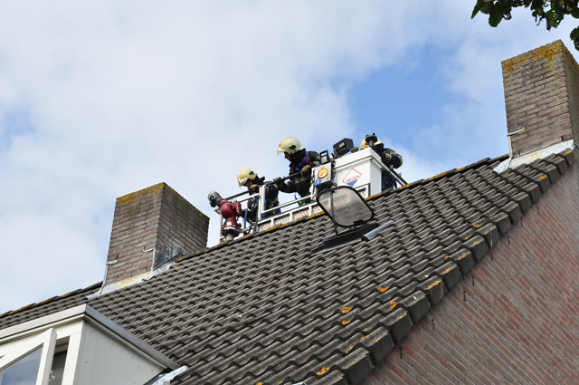Zolderbrand aan de Wilhelmina Druckerstraat Waalwijk