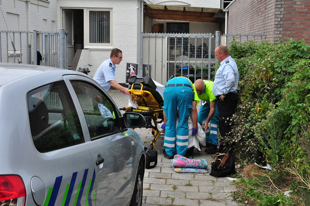 Vrouw wordt onwel aan de Stationsstraat Waalwijk