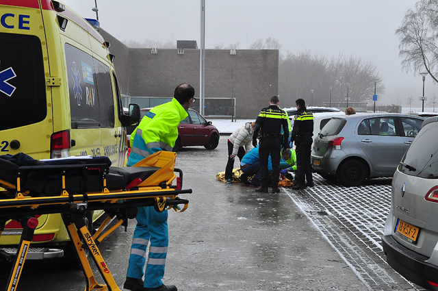 Vrouw flink gewond door spekglad wegdek aan de Drunenseweg Waalwijk