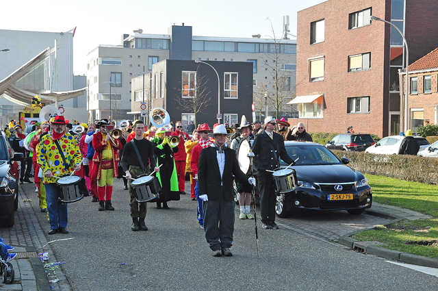 Optocht in Schoenlapperslaand Waalwijk