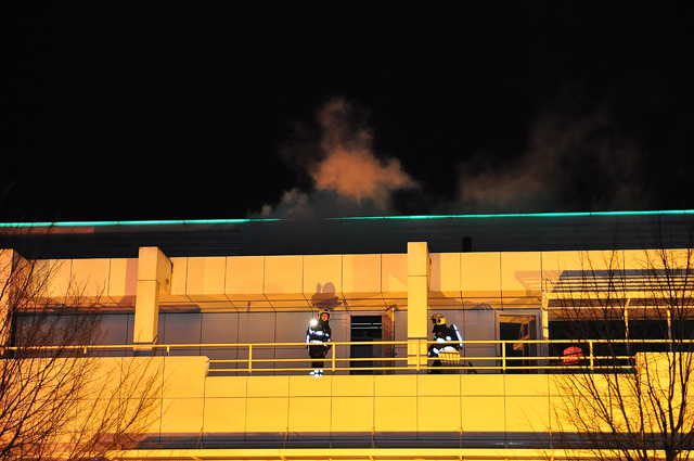 Brandweer rukt uit voor rookontwikkeling in bedrijf aan de Tuinstraat Waalwijk