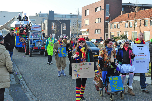 Optocht in Schoenlapperslaand Waalwijk