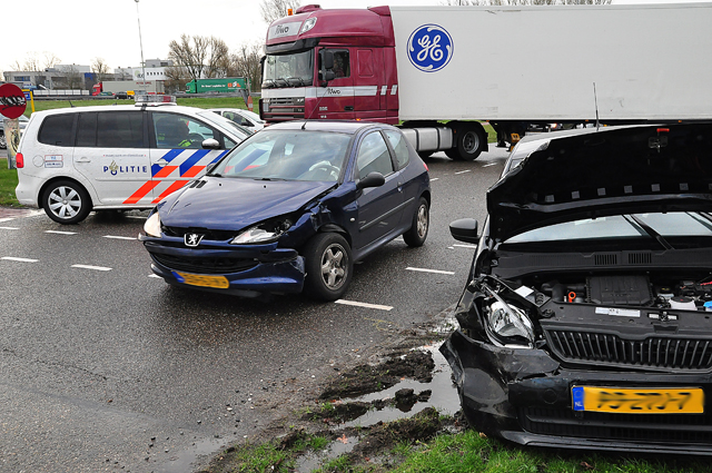 Aanrijding door rukwind aan de Kloosterheulweg Waalwijk