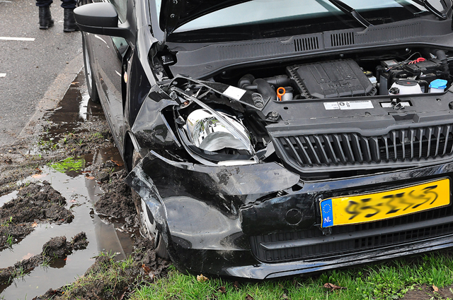 Aanrijding door rukwind aan de Kloosterheulweg Waalwijk