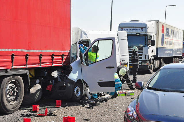 UPDATE: Man zwaargewond na ongeval op de A59 (Maasroute) Waalwijk