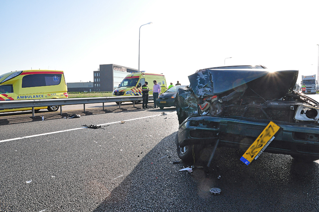 Gewonde bij ongeval op A59 (Maasroute) Waalwijk