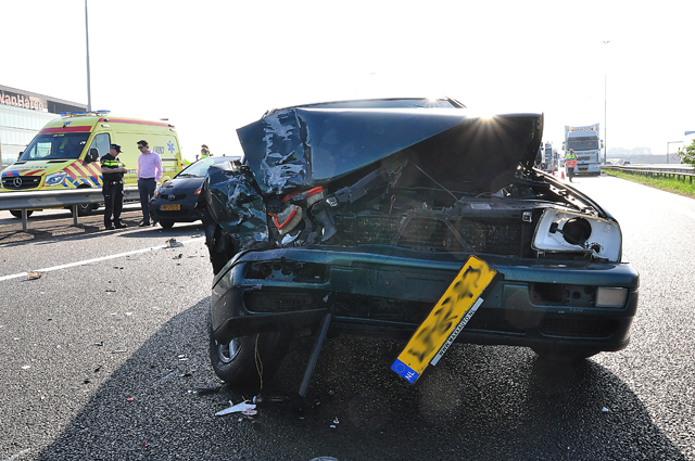 Gewonde bij ongeval op A59 (Maasroute) Waalwijk