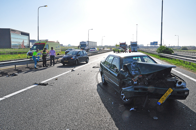 Gewonde bij ongeval op A59 (Maasroute) Waalwijk