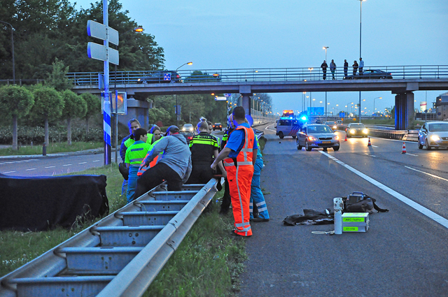 Motorrijder zwaargewond bij ongeluk op de A59 (Maasroute) Waalwijk