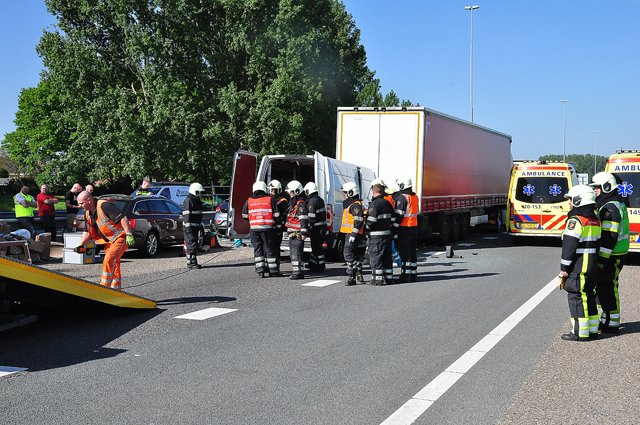 UPDATE: Man zwaargewond na ongeval op de A59 (Maasroute) Waalwijk
